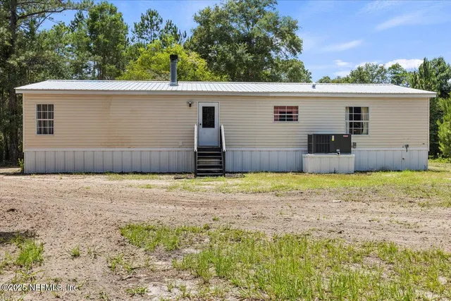 $298,000 | 124 Knight Drive, Florahome, FL 32140