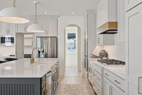 $2,499,900 | 202 Sandy Shores Road, Waconia, MN 55387
