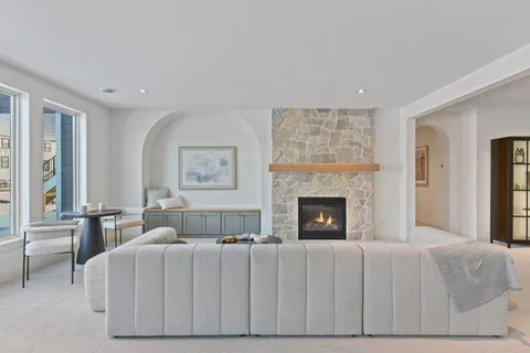 $2,499,900 | 202 Sandy Shores Road, Waconia, MN 55387