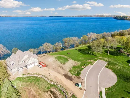 $2,499,900 | 202 Sandy Shores Road, Waconia, MN 55387