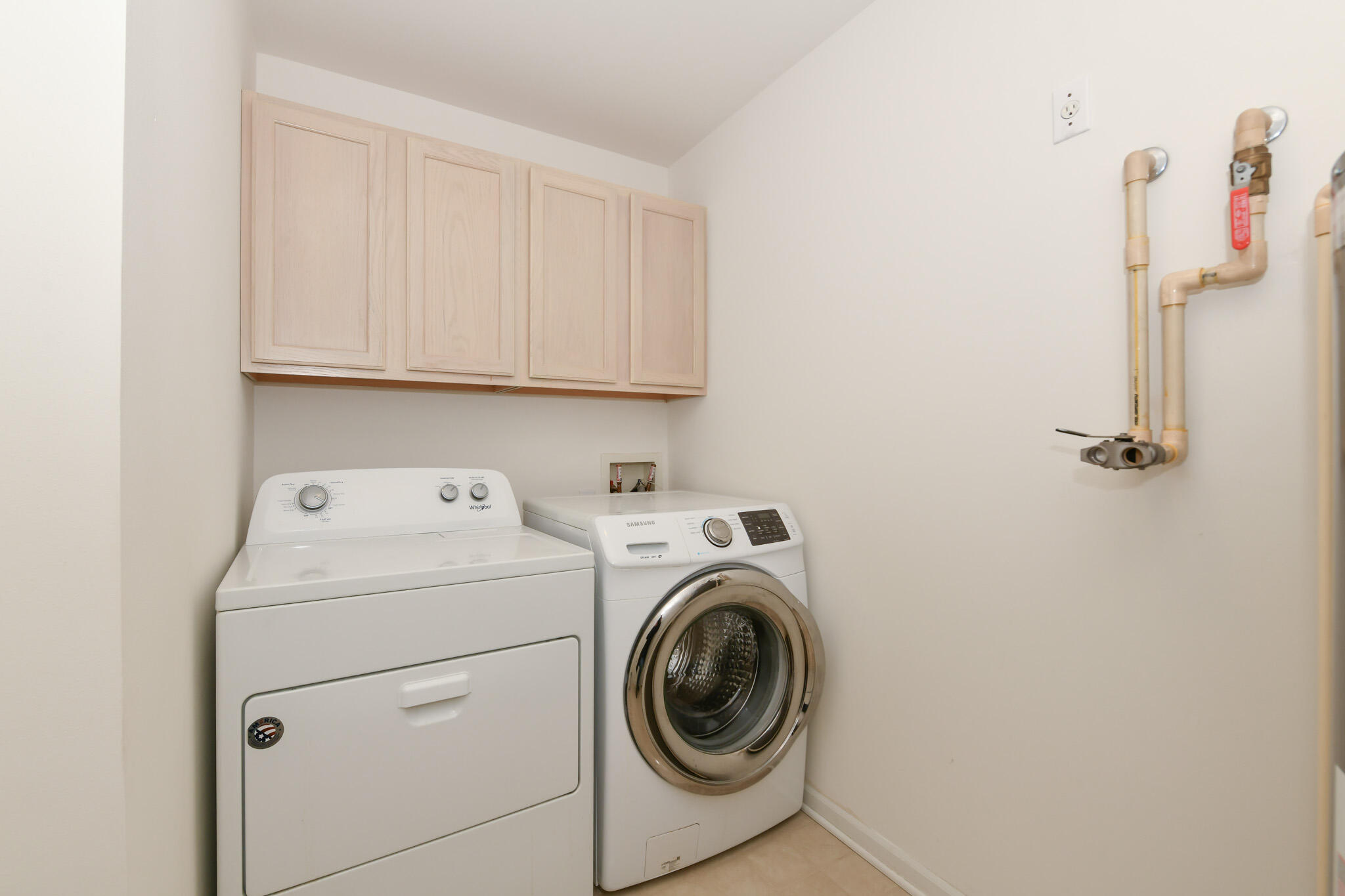 4740 South Forest Point Boulevard New Berlin, WI 53151 - Photo 15 of 26 Laundry Room