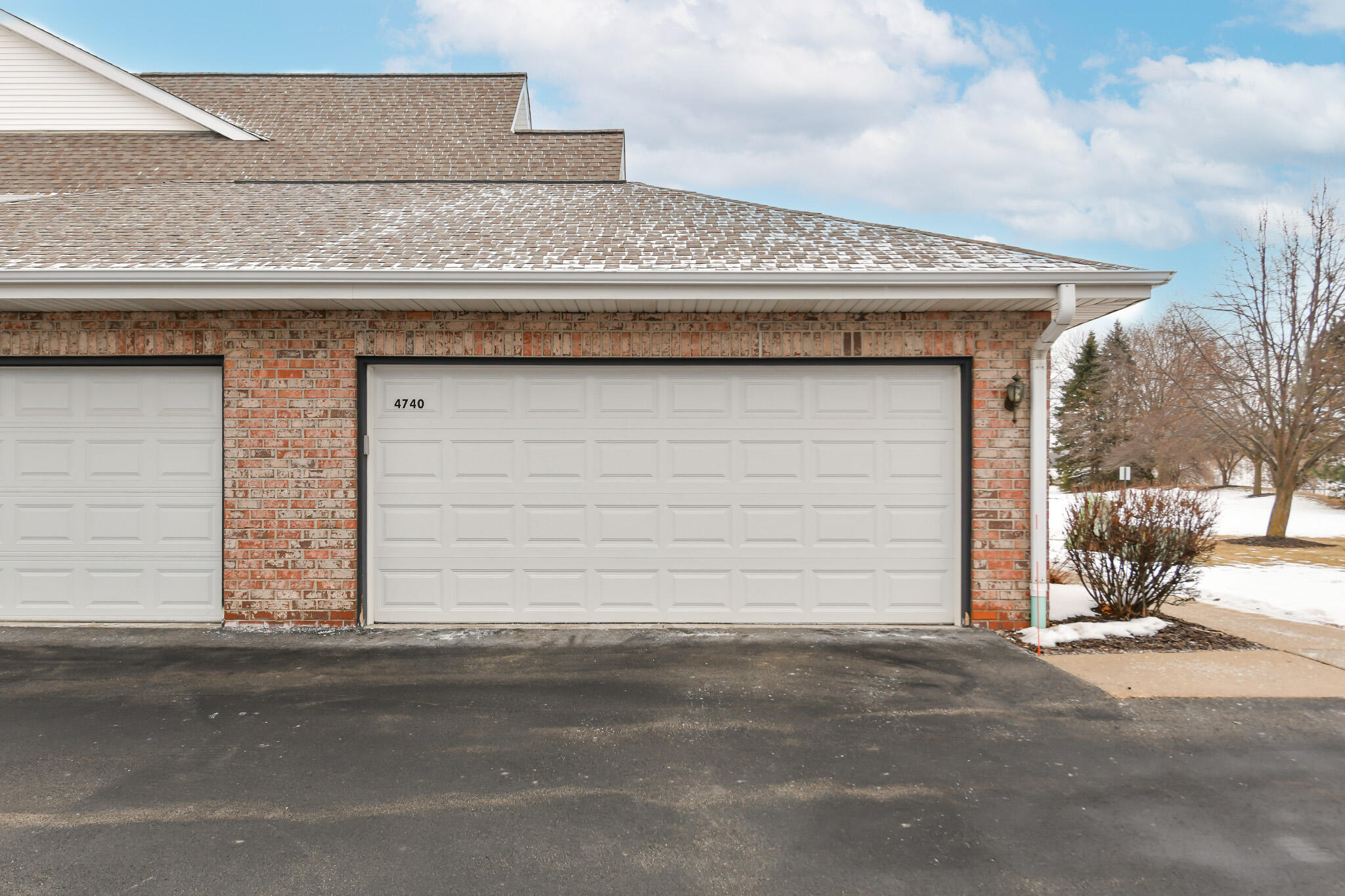 4740 South Forest Point Boulevard New Berlin, WI 53151 - Photo 20 of 26 2 Car Garage