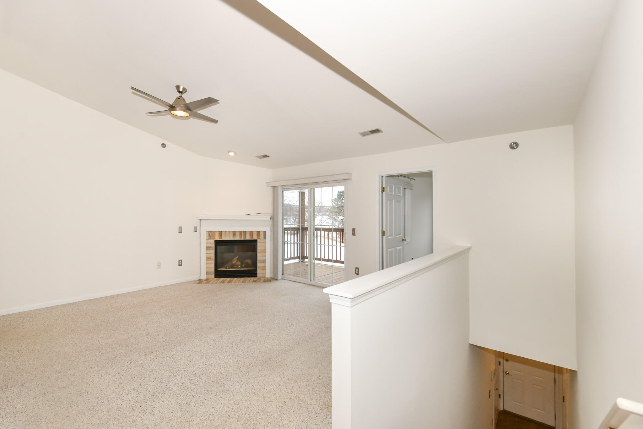 4740 South Forest Point Boulevard New Berlin, WI 53151 - Photo 6 of 26 LR