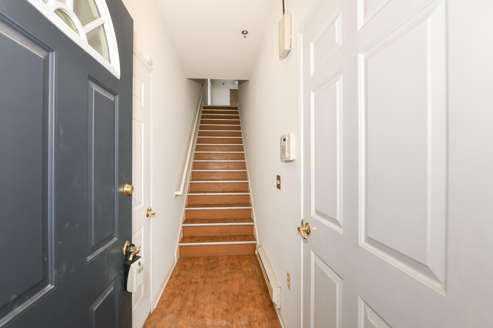 4740 South Forest Point Boulevard New Berlin, WI 53151 - Photo 7 of 26 Entry