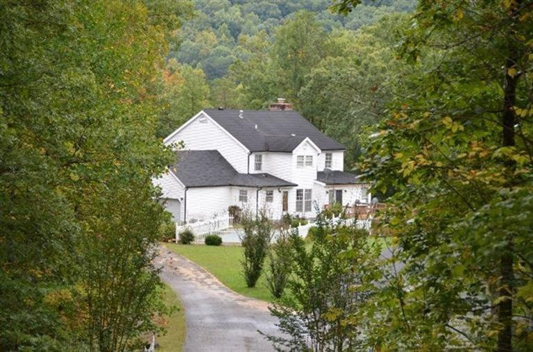 655 Caudill Road Stanton, KY 40380 - Photo 3 of 60 I love this setting!