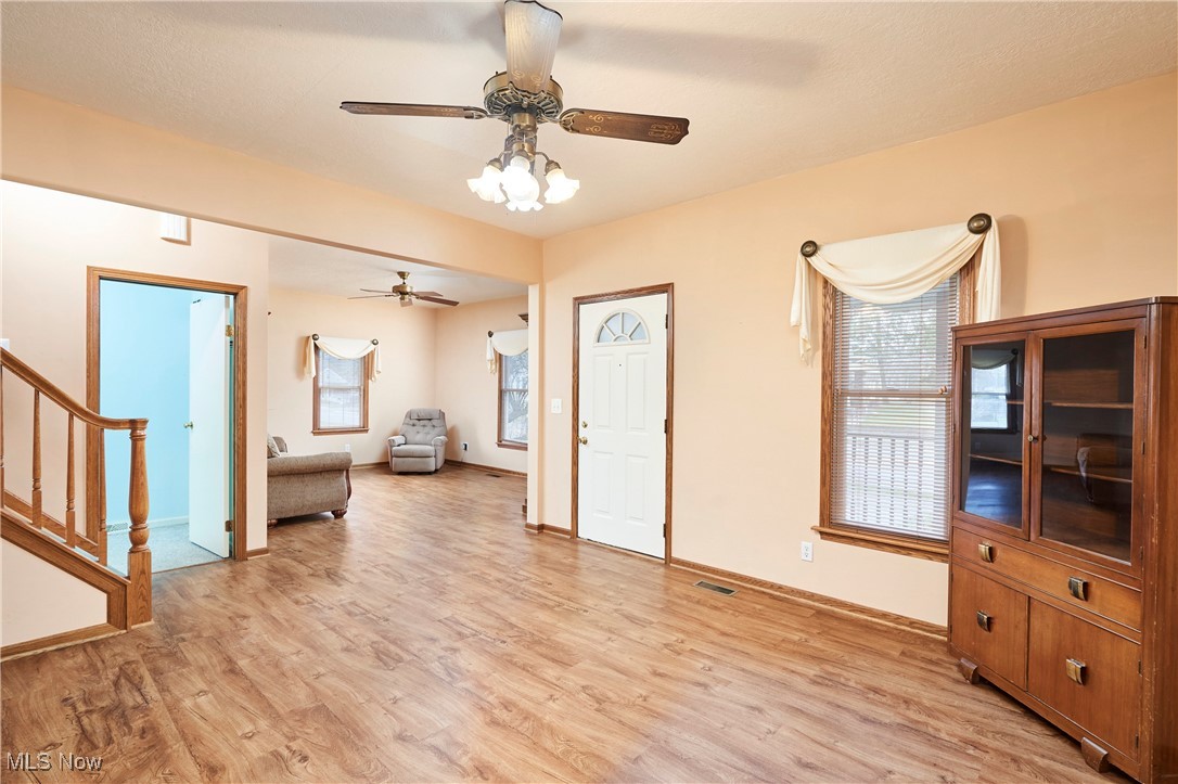 4718 Massillon Road North Canton, OH 44720 - Photo 3 of 27