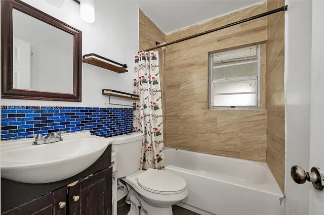 $425,000 | 1401 Northwest 44th Street, Miami, FL 33142