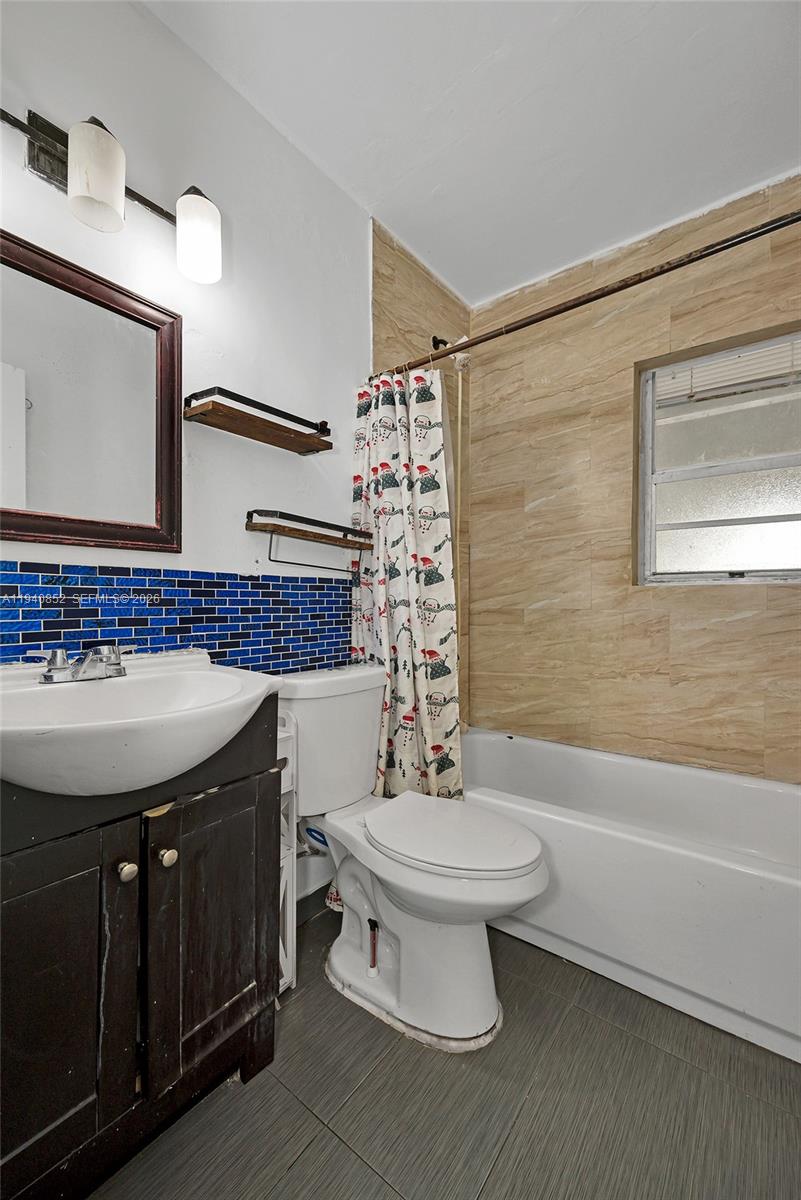 1401 Northwest 44th Street Miami, FL 33142 - Photo 19 of 38