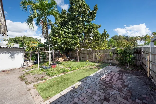 $425,000 | 1401 Northwest 44th Street, Miami, FL 33142