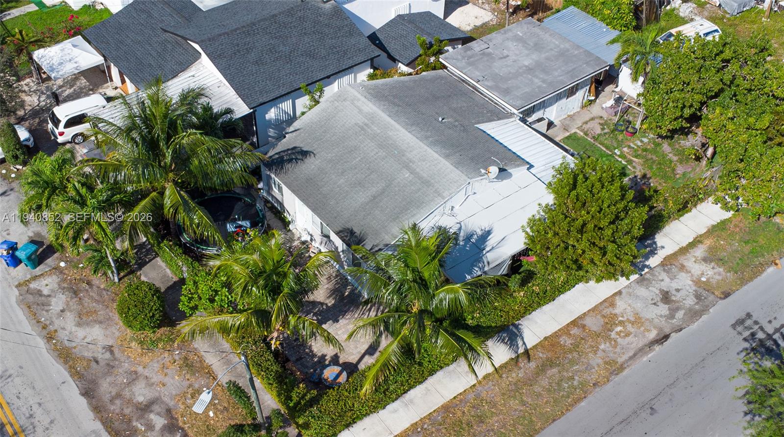 1401 Northwest 44th Street Miami, FL 33142 - Photo 4 of 38