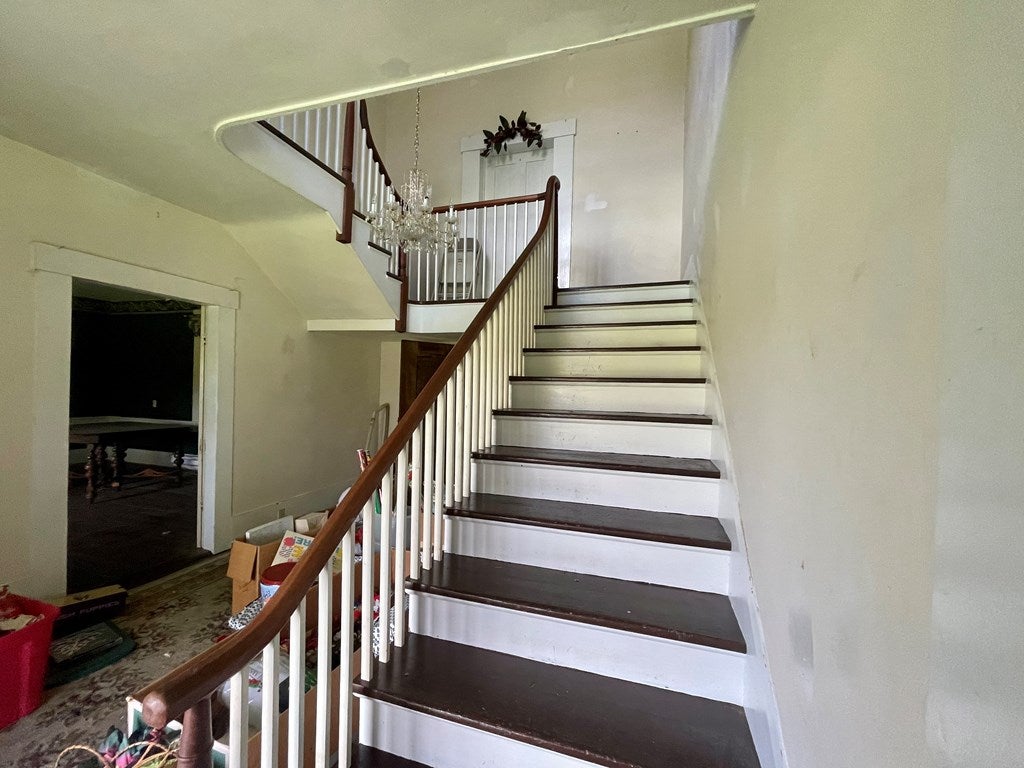 616 Stillwell Road Draper, VA 24324 - Photo 7 of 33 Gallery Image 7