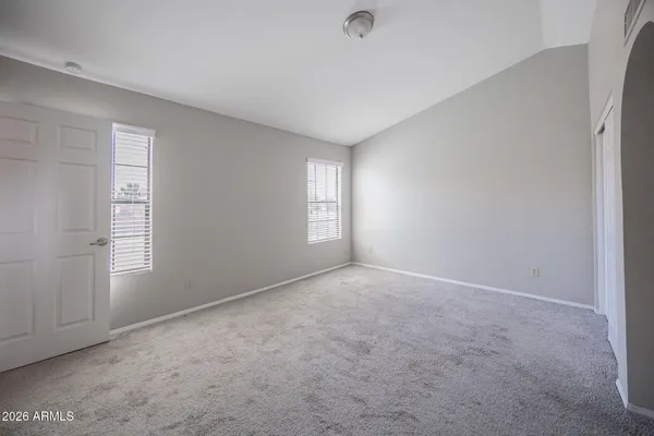 $2,350 | 25 South Ocean Drive, Gilbert, AZ 85233