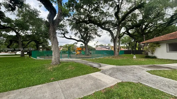 $4,800 | 11460 Southwest 73rd Street, Miami, FL 33173
