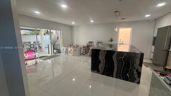 $4,800 | 11460 Southwest 73rd Street, Miami, FL 33173