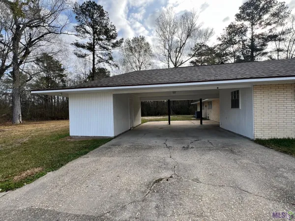 $1,750 | 13085 Friendship Road, Walker, LA 70785