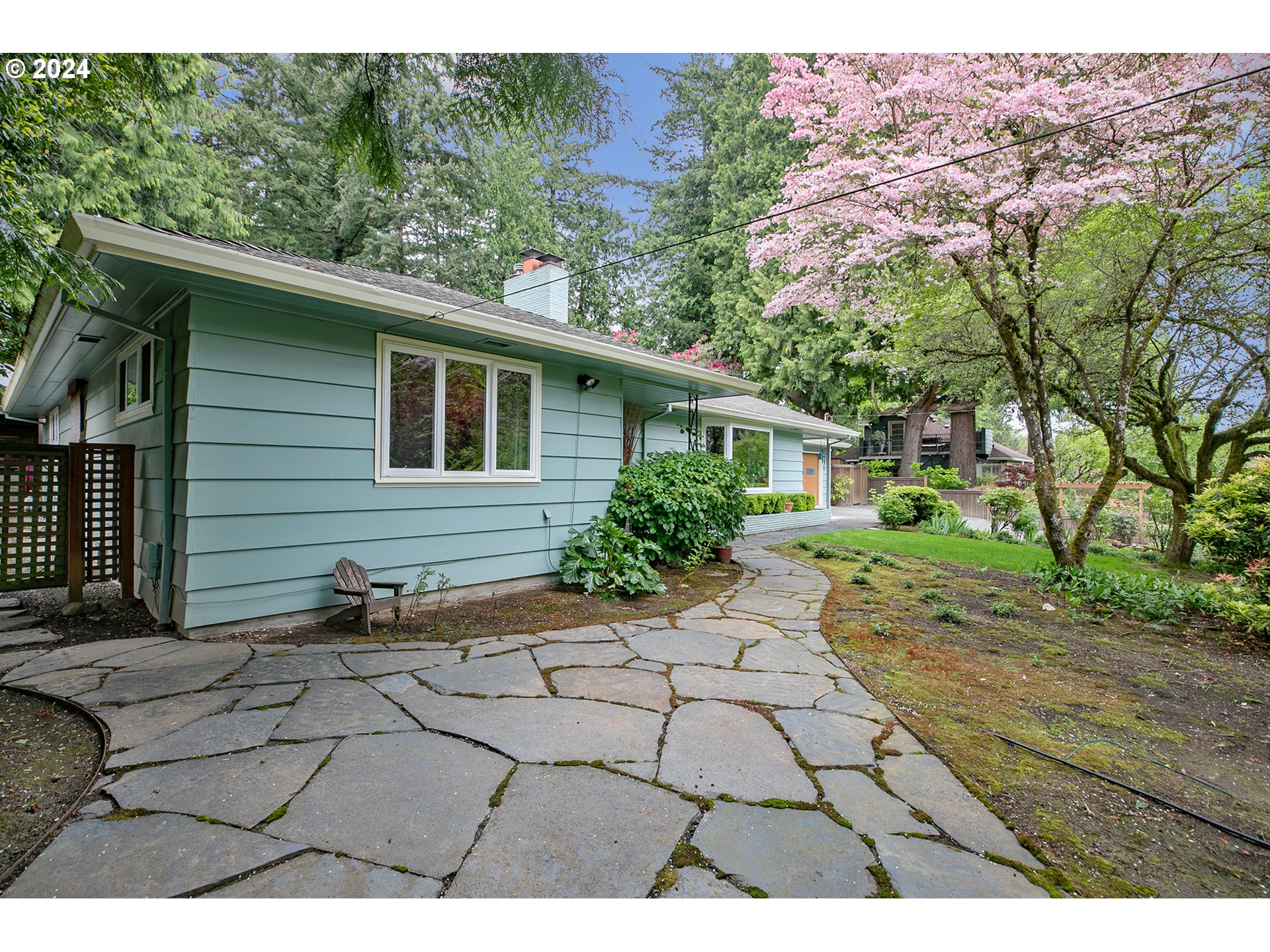 7645 Southwest Copel Street Portland, OR 97225 - Photo 3 of 39 Gallery Image 3