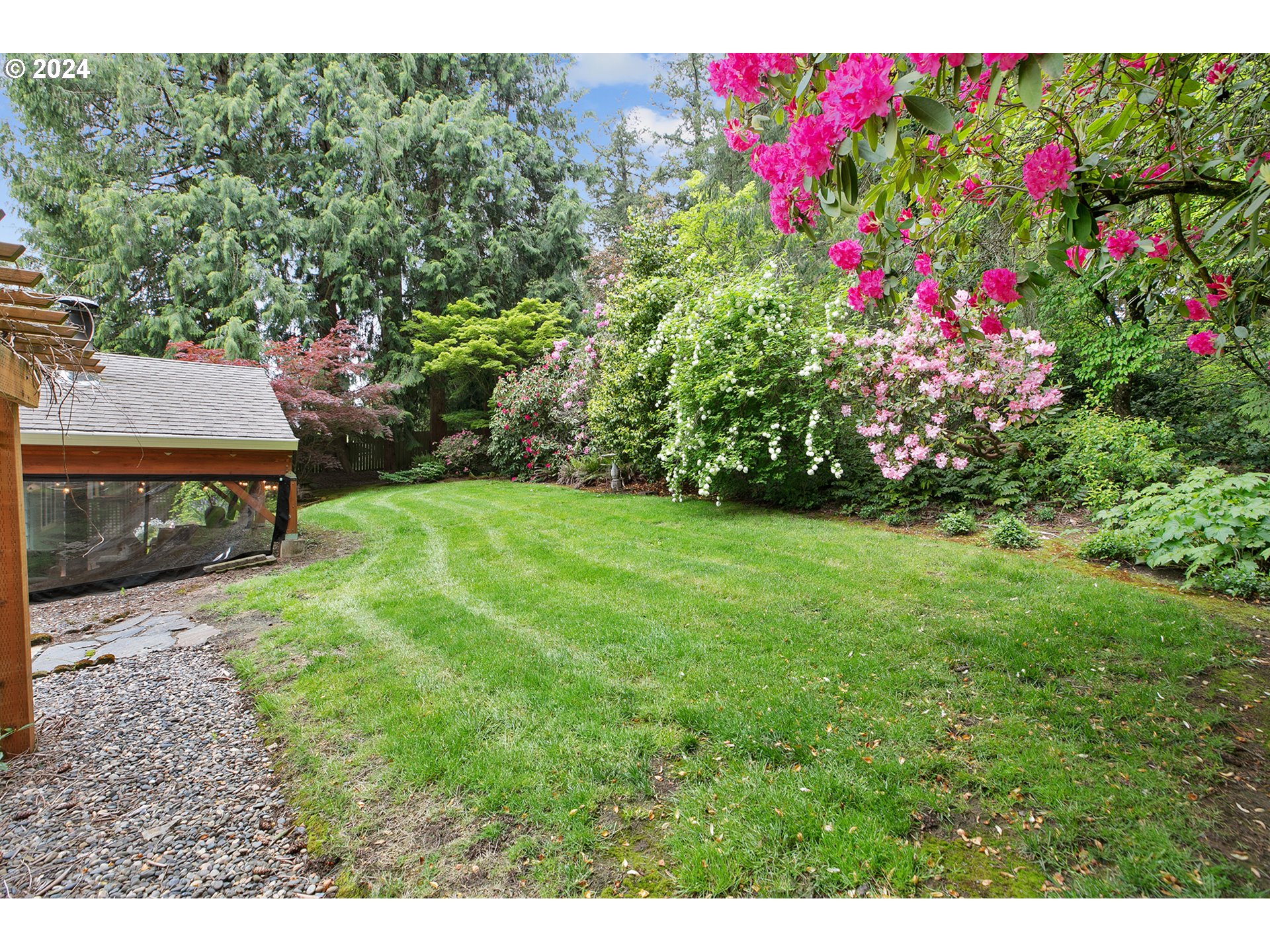 7645 Southwest Copel Street Portland, OR 97225 - Photo 36 of 39 Yard