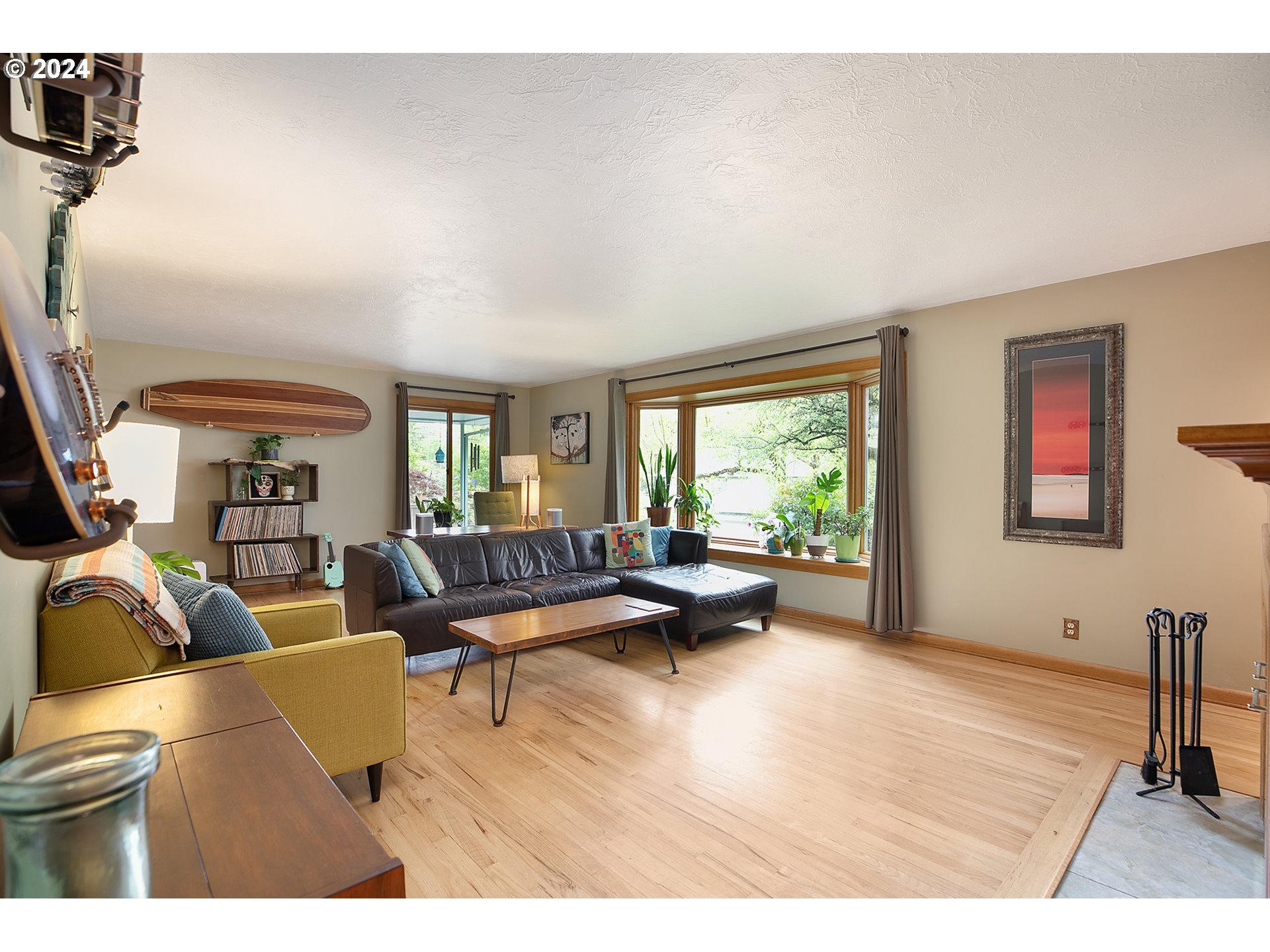 7645 Southwest Copel Street Portland, OR 97225 - Photo 6 of 39 Living Room