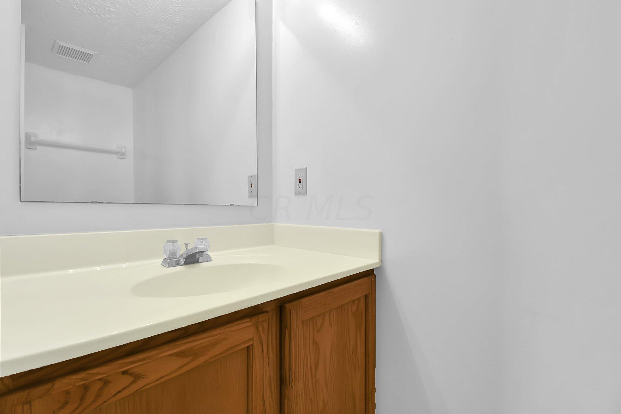 3379 Retriever Road Columbus, OH 43232 - Photo 16 of 34 Half Bath