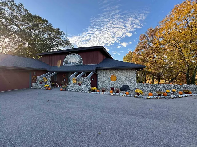 $459,900 | 550 Highway 59, Linton, IN 47441