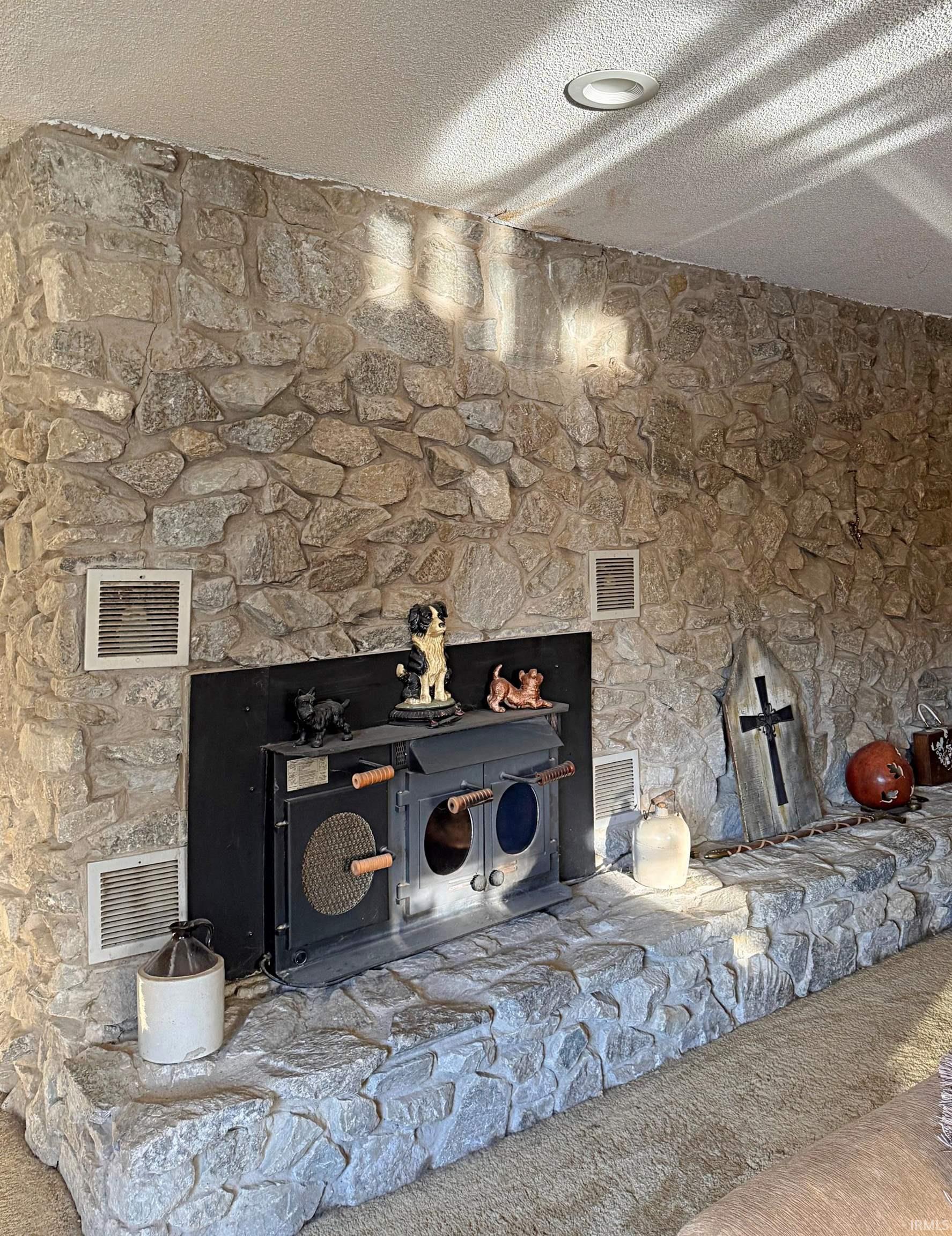 550 Highway 59 Linton, IN 47441 - Photo 4 of 34