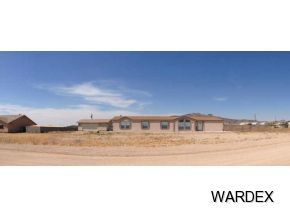3187 West Carmichael Road Golden Valley, AZ 86413 - Photo 1 of 13 Primary Photo