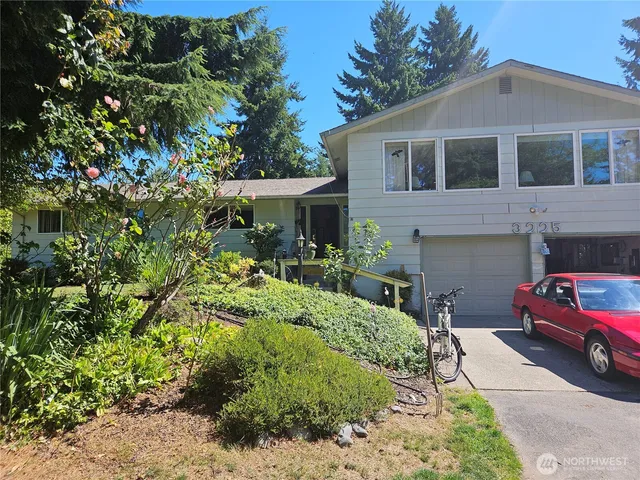 $3,500,000 | 3225 41st Street Northeast, Tacoma, WA 98422