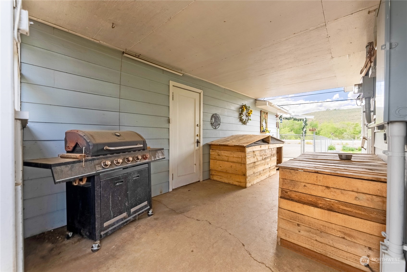 124 State Frontage Road Tonasket, WA 98855 - Photo 8 of 37 Gallery Image 8