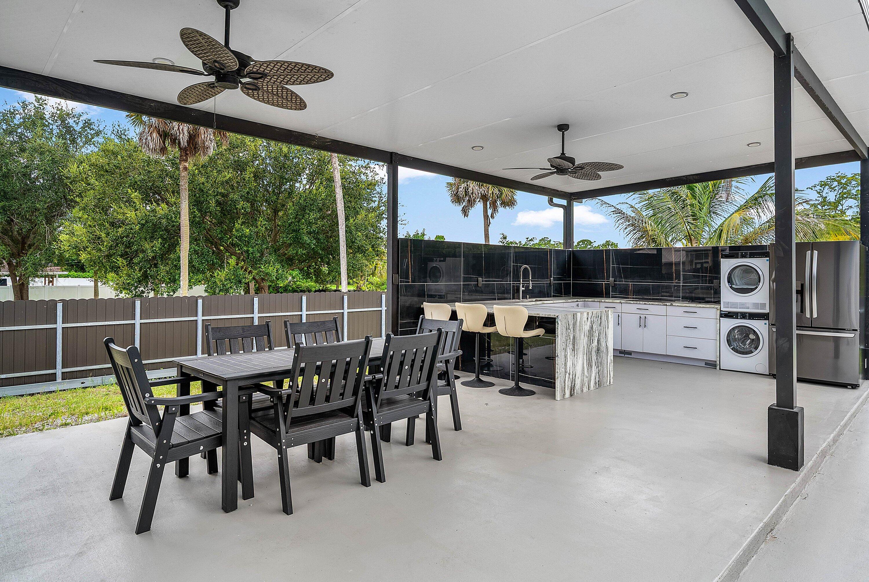 641 Marshall Road West Palm Beach, FL 33413 - Photo 41 of 57 Pavillion