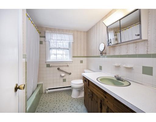 82 Riverside Circle Marshfield, MA 02050 - Photo 9 of 26 Gallery Image 9