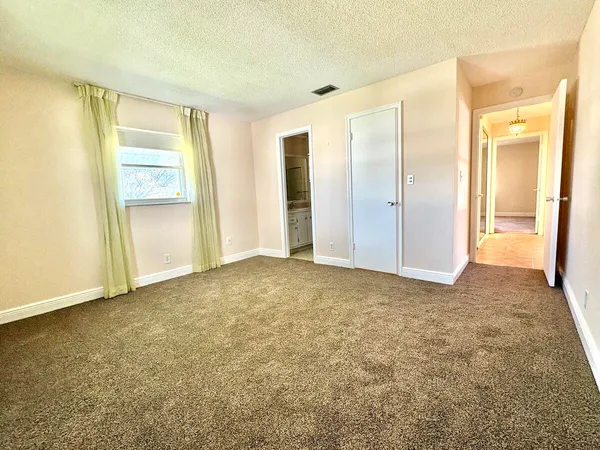 $2,300 | 2003 Southwest 18th Street, Boynton Beach, FL 33426