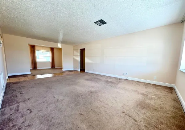 $2,300 | 2003 Southwest 18th Street, Boynton Beach, FL 33426