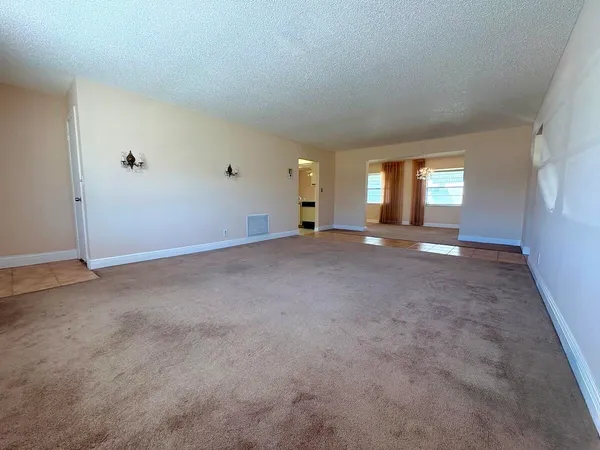 $2,300 | 2003 Southwest 18th Street, Boynton Beach, FL 33426