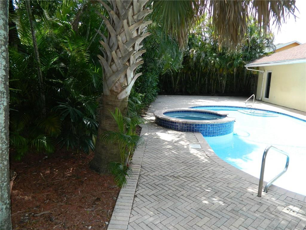 9734 Carousel Circle South Boca Raton, FL 33434 - Photo 32 of 36 Photo 32