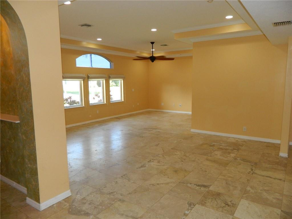 9734 Carousel Circle South Boca Raton, FL 33434 - Photo 6 of 36 Photo 6