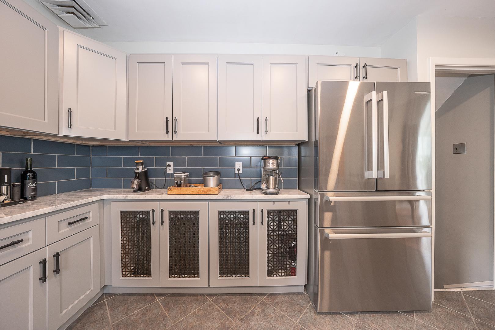 625 Cheswick Road Philadelphia, PA 19128 - Photo 16 of 59 Stainsteel appliances, oodles of cabinetry