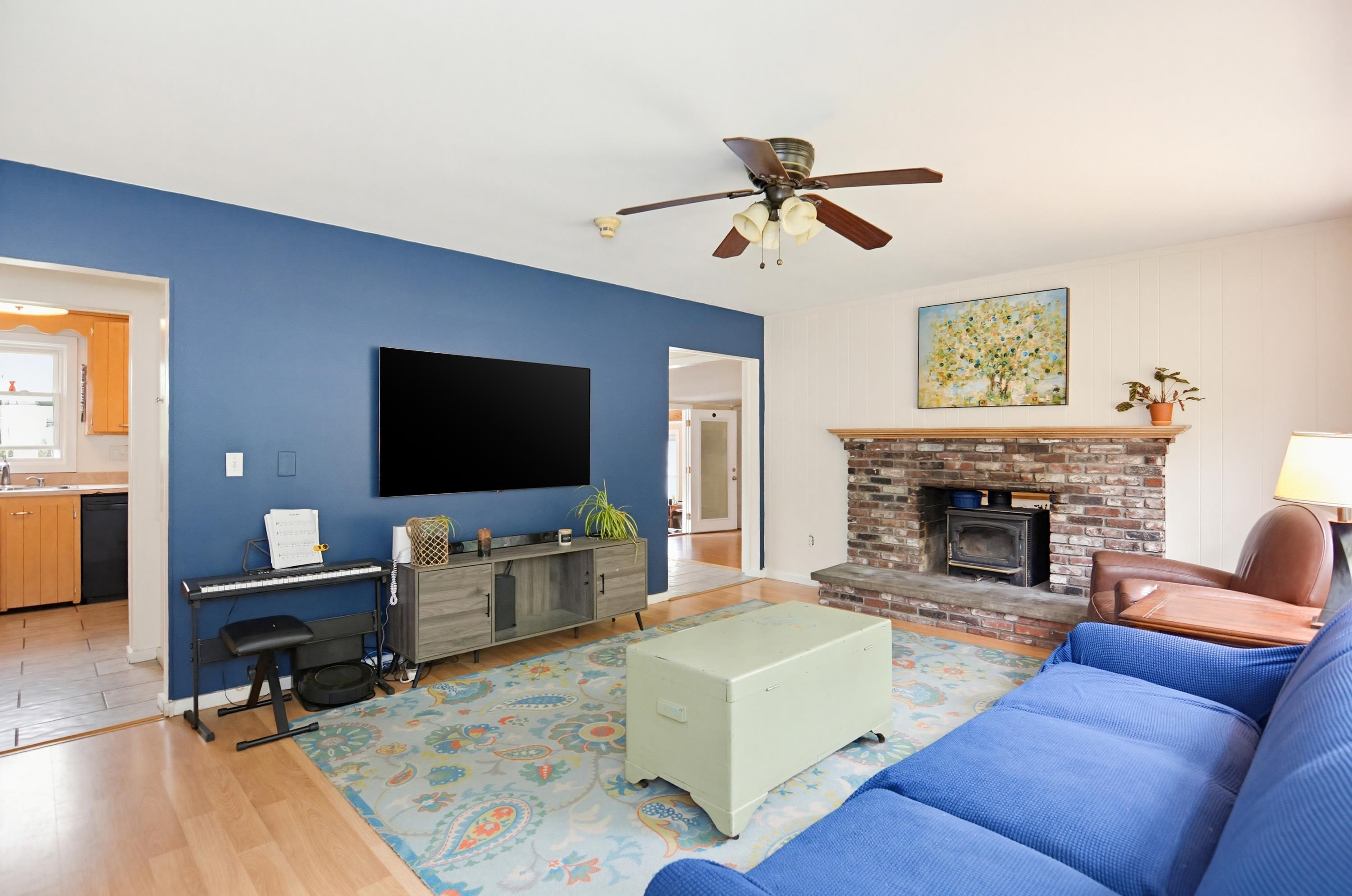 6 Ray Drive Hooksett, NH 03106 - Photo 10 of 52
