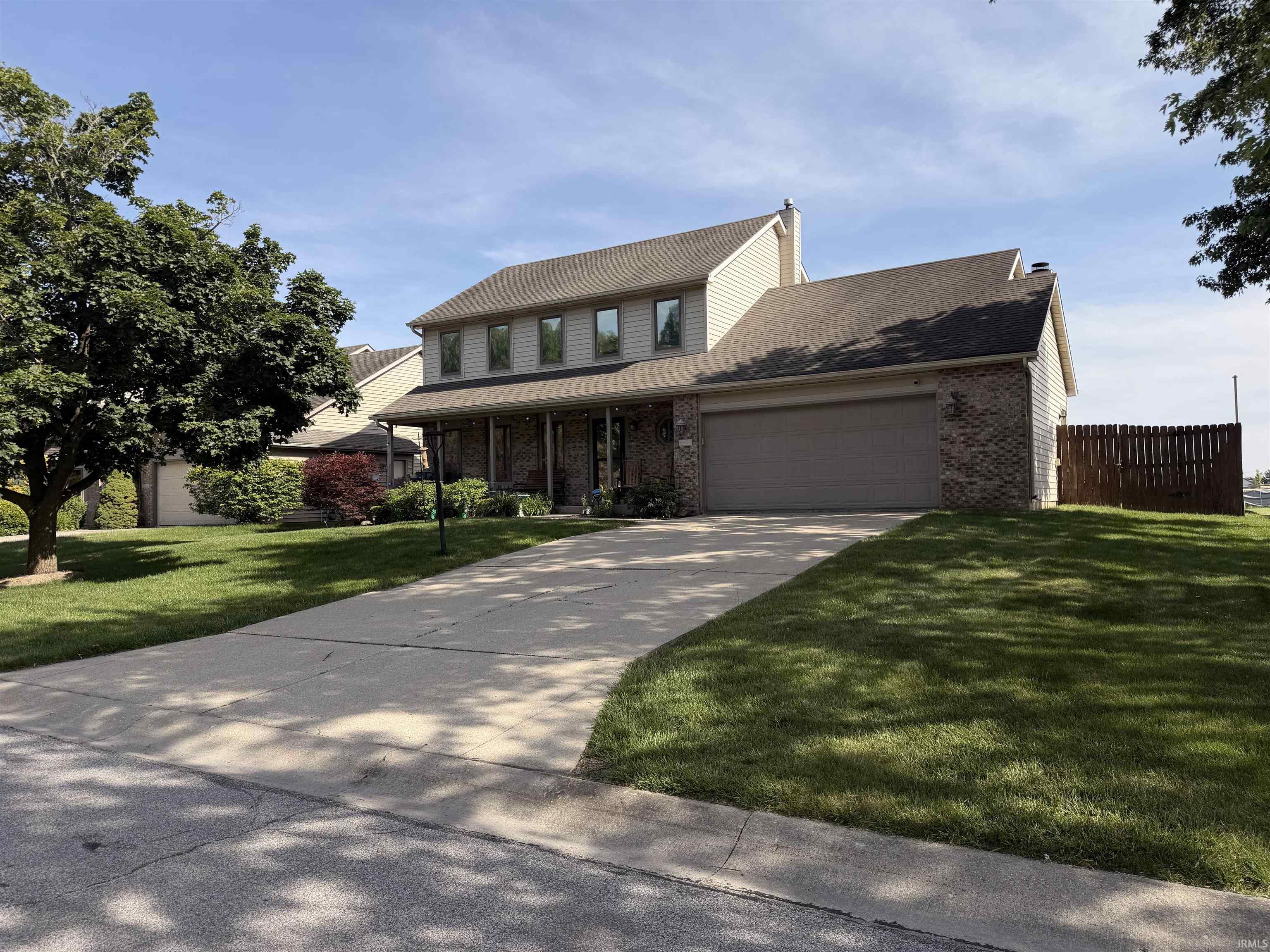 8609 Spring Forest Drive Fort Wayne, IN 46804 - Photo 2 of 40