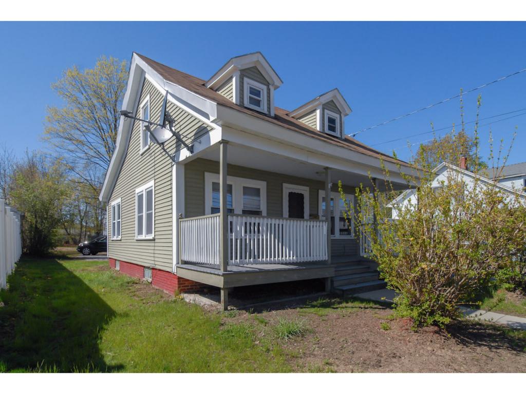 51 Washington Street Rochester, NH 03867 - Photo 14 of 16