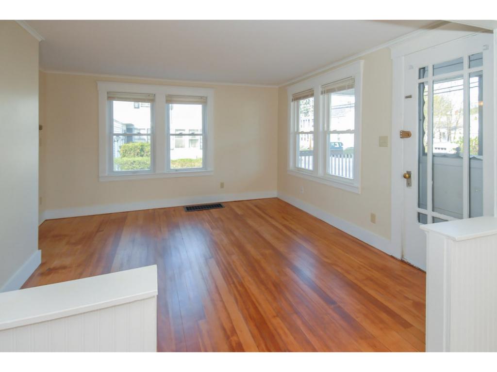 51 Washington Street Rochester, NH 03867 - Photo 6 of 16