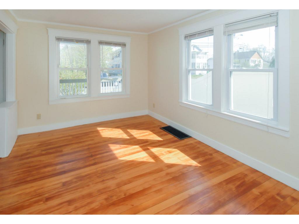 51 Washington Street Rochester, NH 03867 - Photo 7 of 16