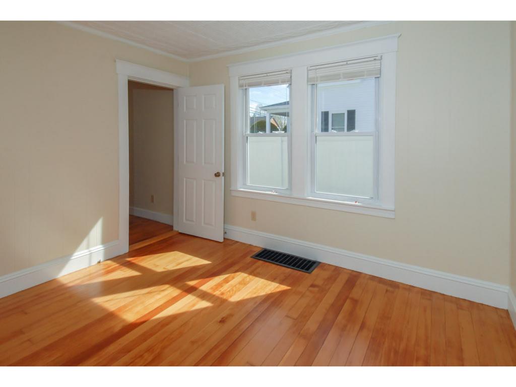 51 Washington Street Rochester, NH 03867 - Photo 8 of 16