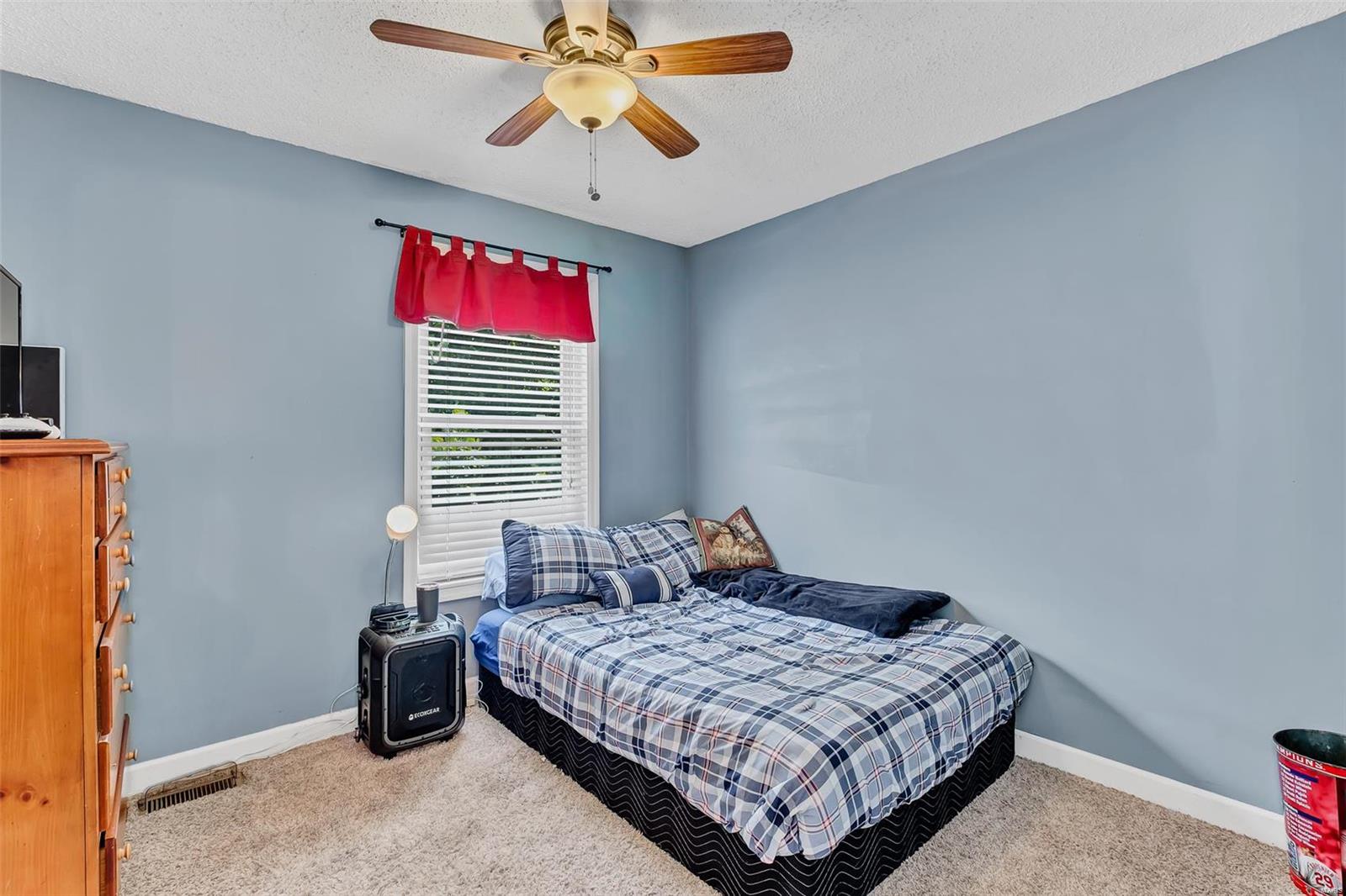 1035 Timberfield Drive Ballwin, MO 63021 - Photo 14 of 31 Gallery Image 14
