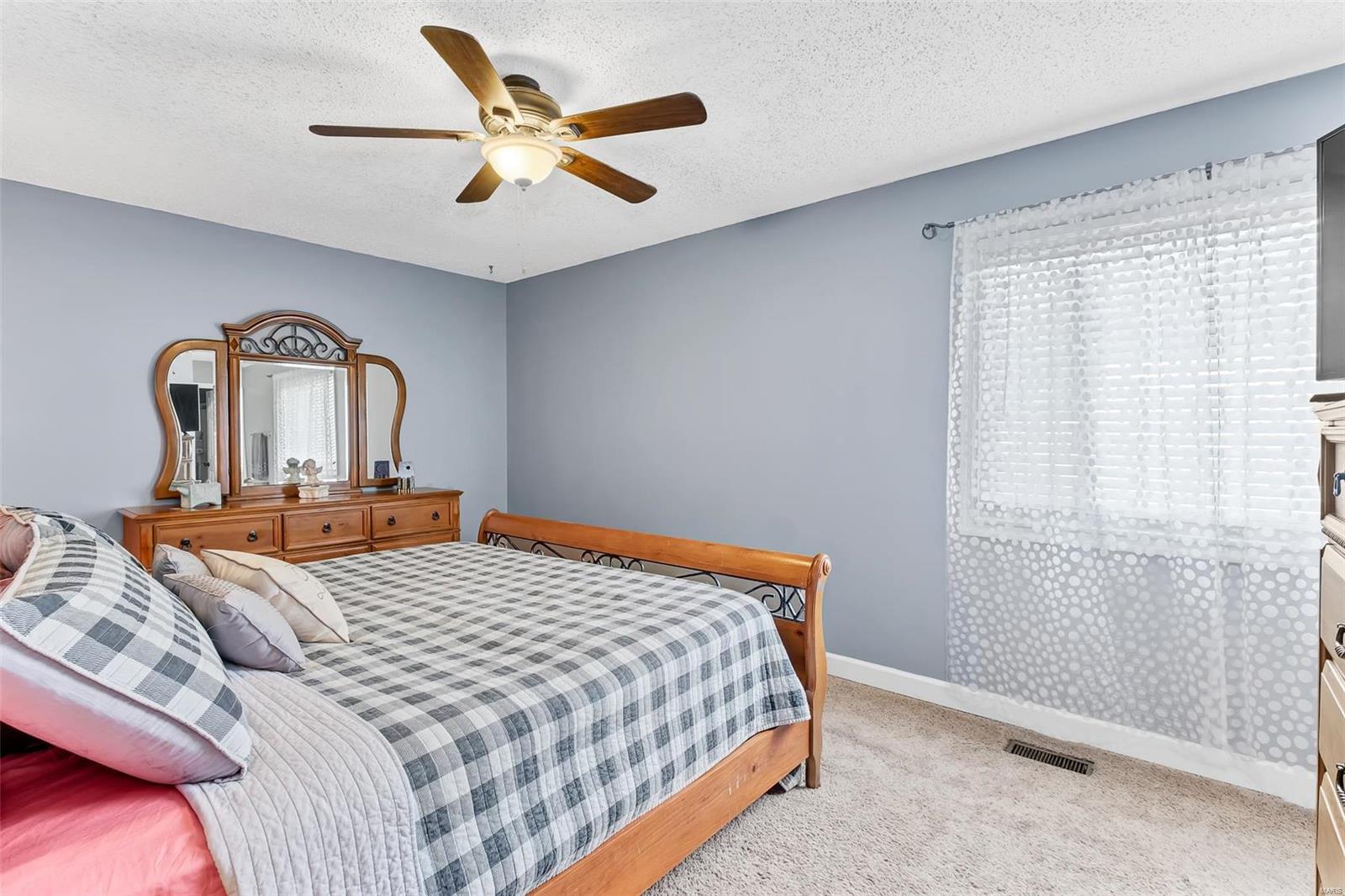 1035 Timberfield Drive Ballwin, MO 63021 - Photo 16 of 31 Gallery Image 16