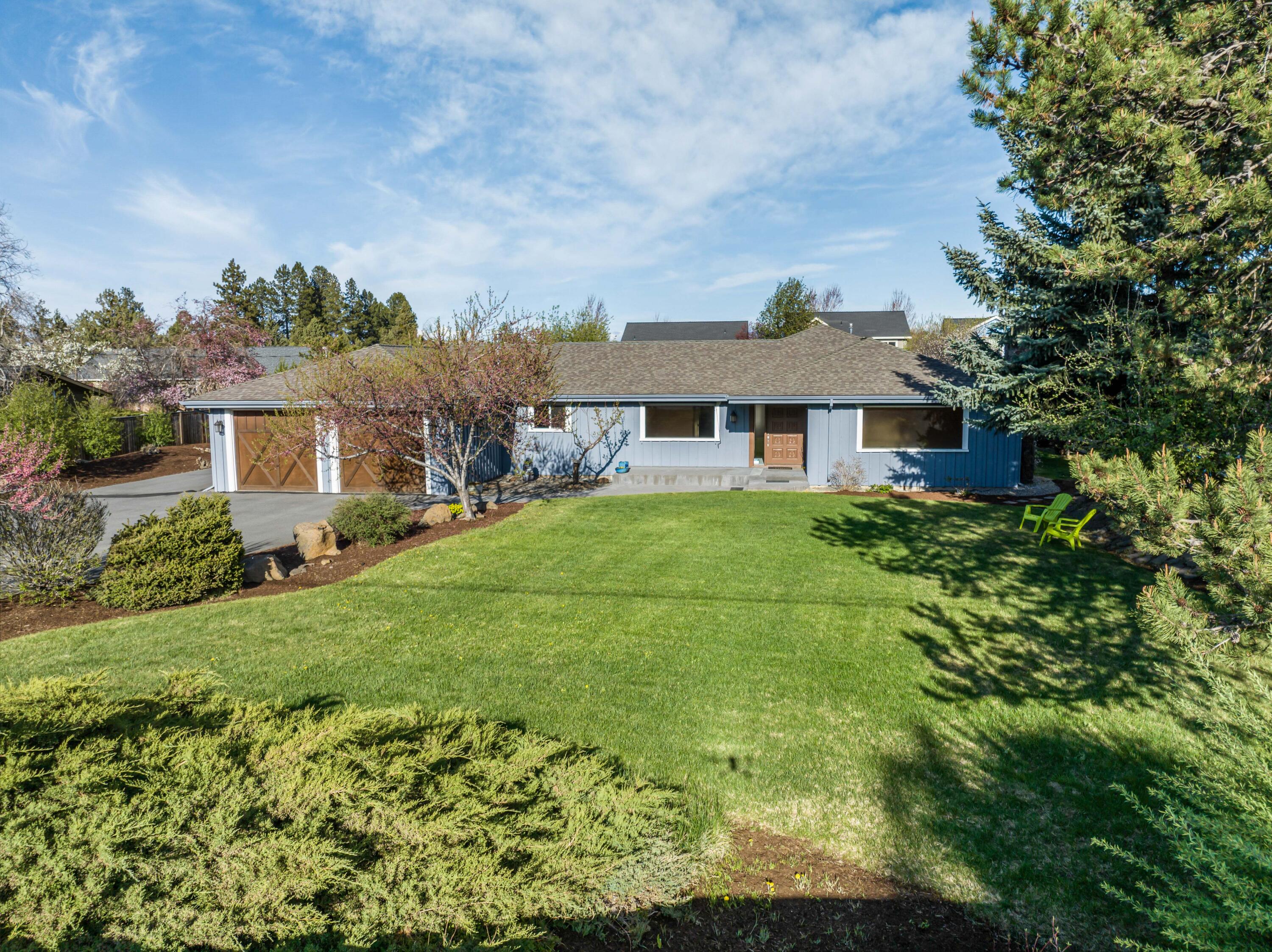 61930 Pettigrew Road Bend, OR 97702 - Photo 1 of 48 10-Aerial