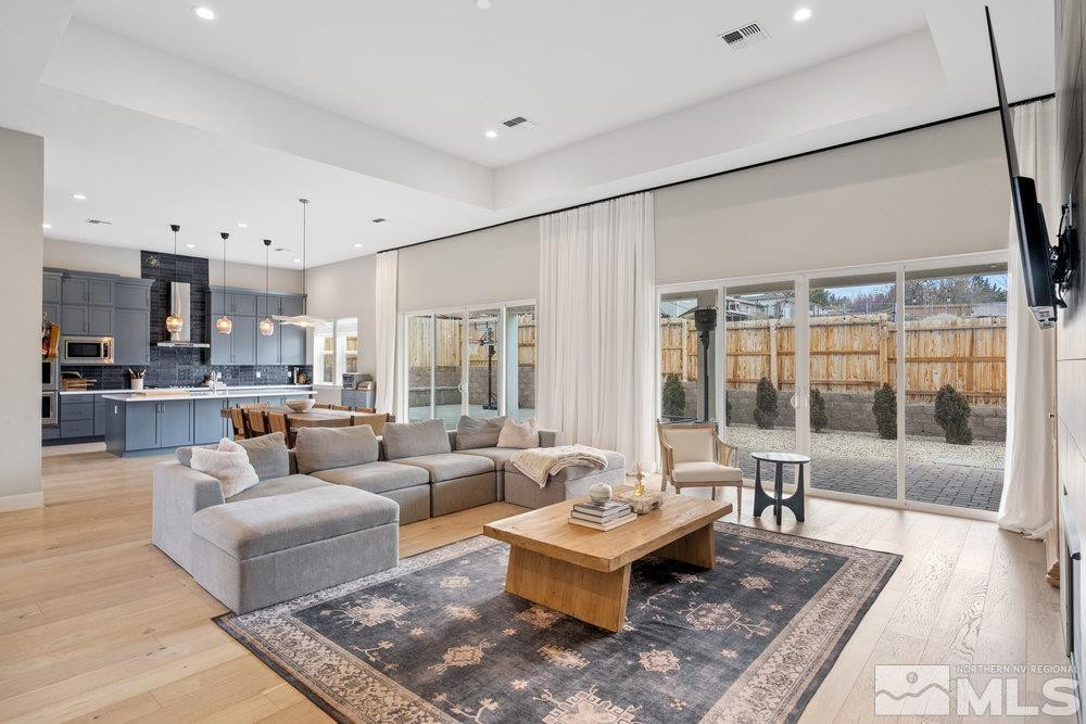 3036 Feathertop Drive Reno, NV 89521 - Photo 9 of 33 Photo 9