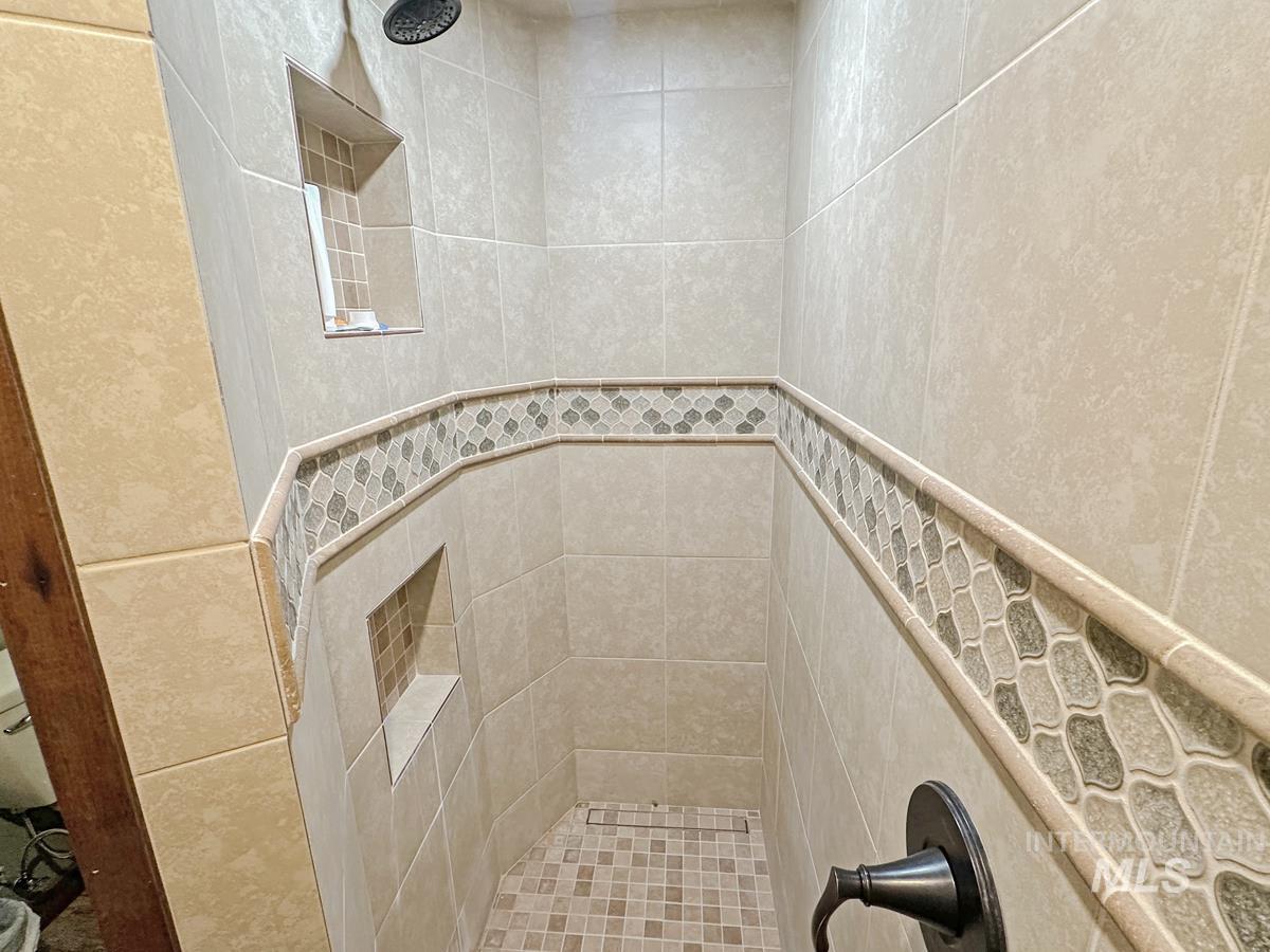 109 Par Drive Cascade, ID 83611 - Photo 13 of 22