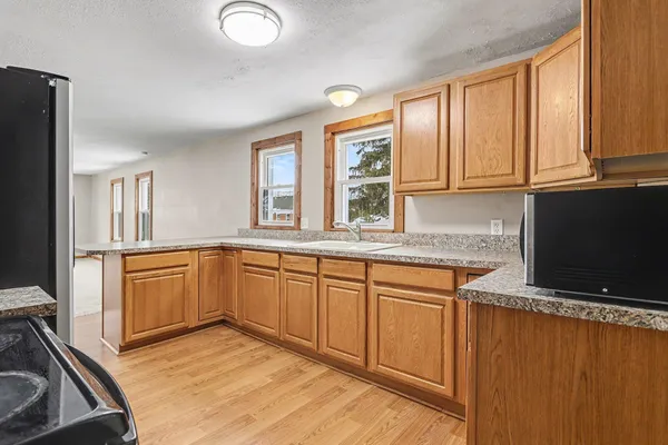 $235,000 | 8431 36th Street South, Scotts, MI 49088