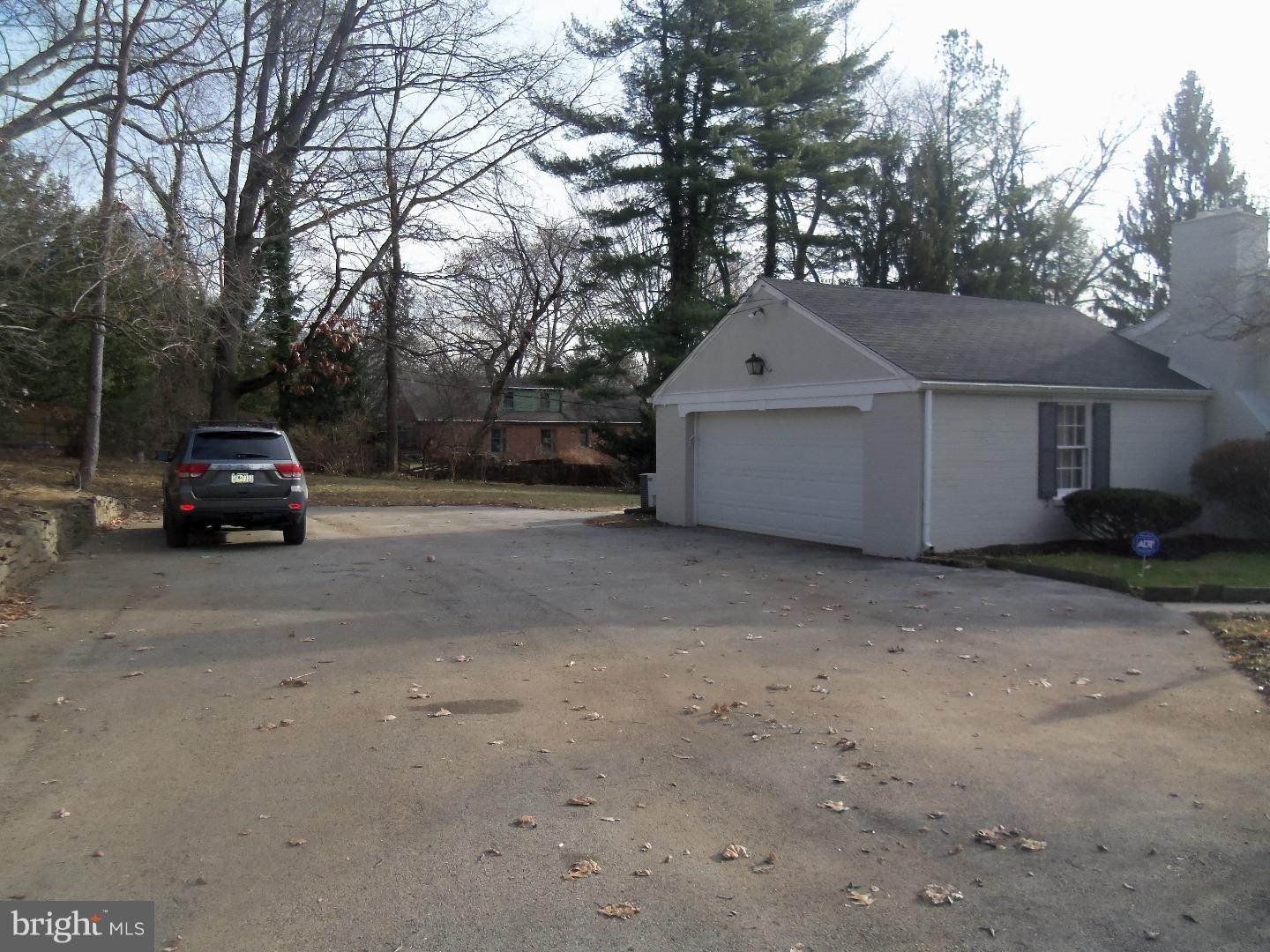 565 North Valley Forge Road Devon, PA 19333 - Photo 3 of 24