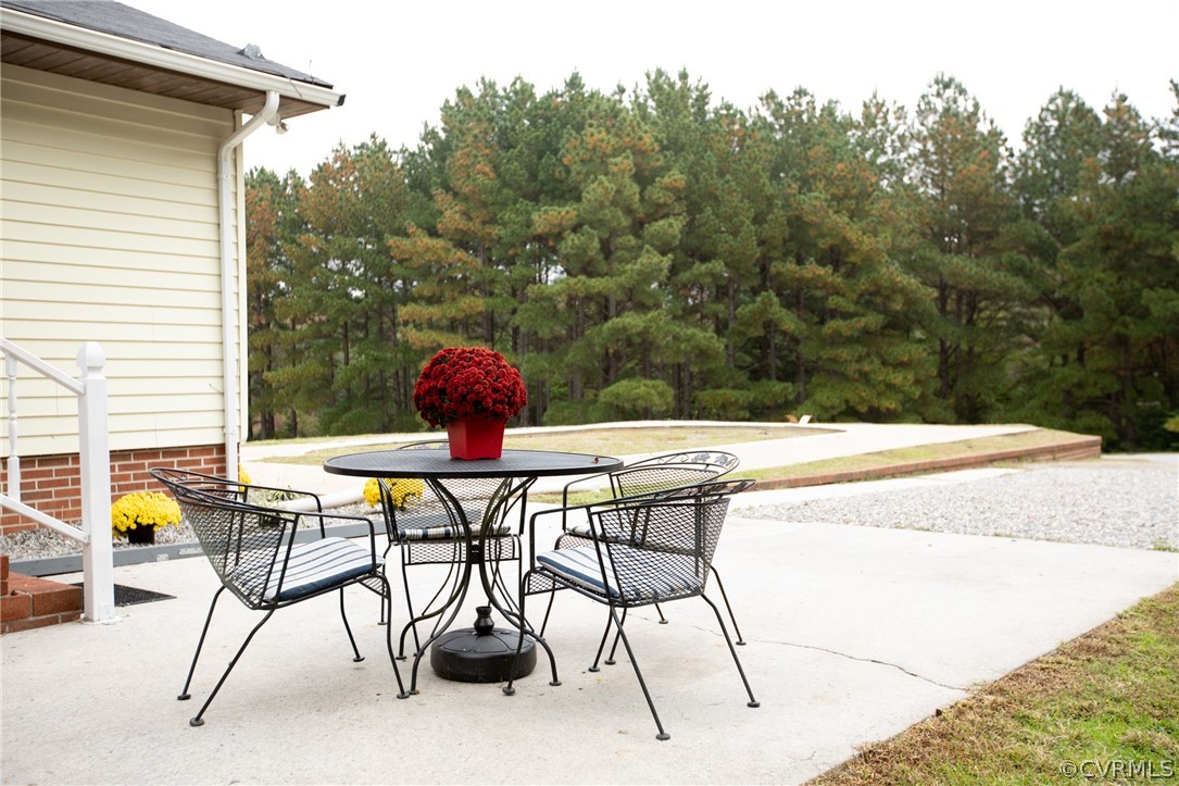 20 Mahan Road Farmville, VA 23901 - Photo 35 of 44 a view of a chairs and table in the balcony